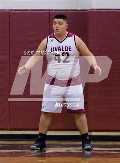 Thumbnail 1 in Uvalde @ Floresville photogallery.