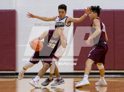 Thumbnail 1 in Uvalde @ Floresville photogallery.