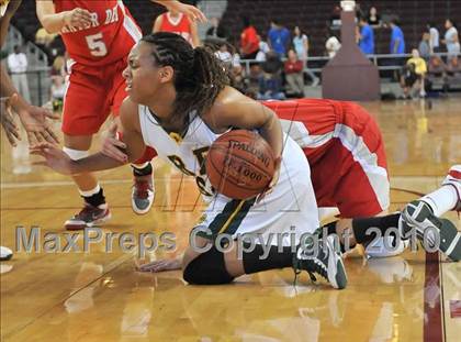 Thumbnail 2 in Brea Olinda vs. Mater Dei (CIF SoCal D2 Final) photogallery.