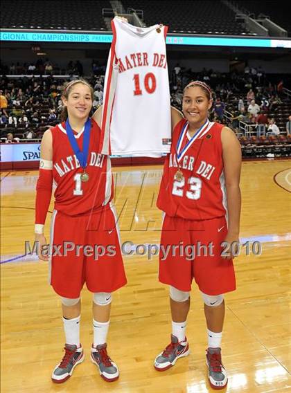 Thumbnail 3 in Brea Olinda vs. Mater Dei (CIF SoCal D2 Final) photogallery.