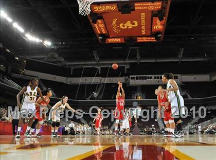Thumbnail 3 in Brea Olinda vs. Mater Dei (CIF SoCal D2 Final) photogallery.