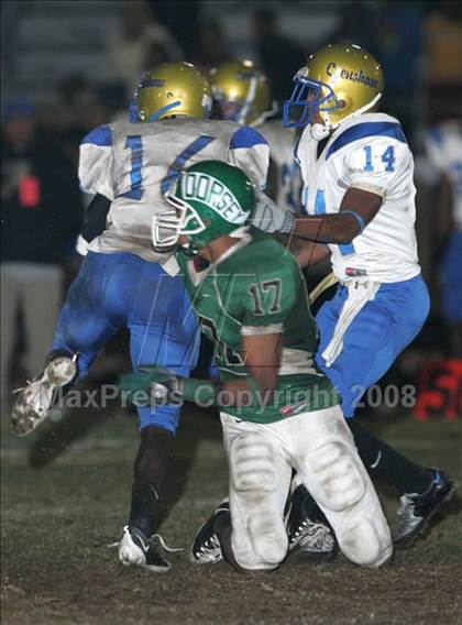 Thumbnail 2 in Dorsey vs. Crenshaw (Nike 5 Days 2 Friday) photogallery.