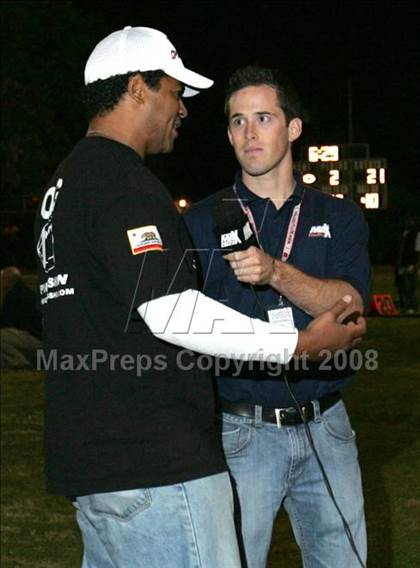 Thumbnail 1 in Dorsey vs. Crenshaw (Nike 5 Days 2 Friday) photogallery.