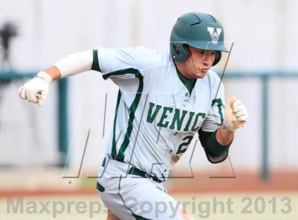 Thumbnail 1 in The Woodlands vs. Venice (National High School Invitational) photogallery.