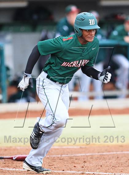 Thumbnail 3 in The Woodlands vs. Venice (National High School Invitational) photogallery.