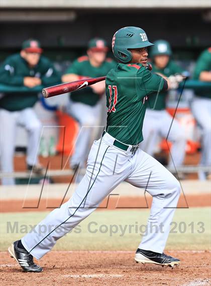 Thumbnail 1 in The Woodlands vs. Venice (National High School Invitational) photogallery.