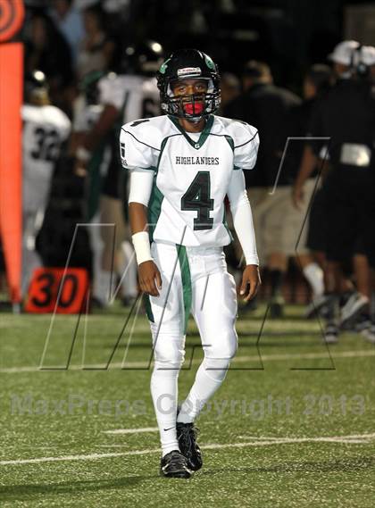 Thumbnail 1 in  Harvard-Westlake vs. Granada Hills photogallery.