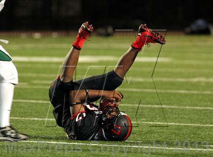 Thumbnail 2 in  Harvard-Westlake vs. Granada Hills photogallery.