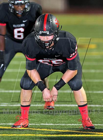 Thumbnail 3 in  Harvard-Westlake vs. Granada Hills photogallery.