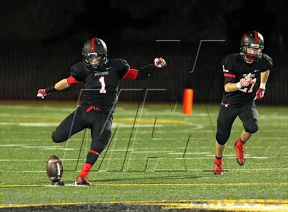 Thumbnail 2 in  Harvard-Westlake vs. Granada Hills photogallery.