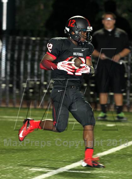 Thumbnail 2 in  Harvard-Westlake vs. Granada Hills photogallery.