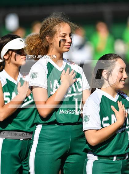 Thumbnail 3 in Santo vs Rio Vista (UIL 2A Bi-District) photogallery.