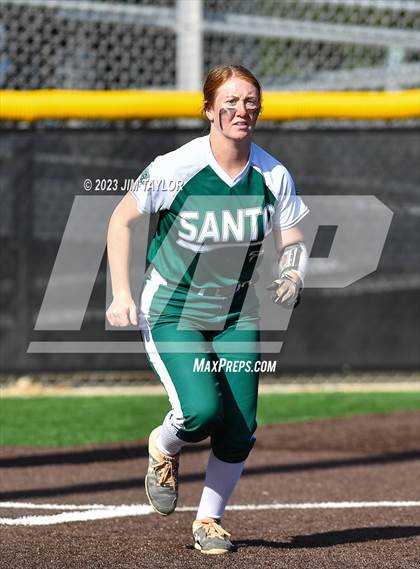 Thumbnail 1 in Santo vs Rio Vista (UIL 2A Bi-District) photogallery.