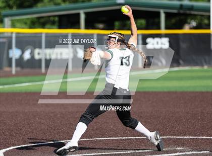 Thumbnail 1 in Santo vs Rio Vista (UIL 2A Bi-District) photogallery.