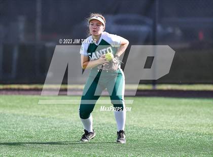 Thumbnail 1 in Santo vs Rio Vista (UIL 2A Bi-District) photogallery.
