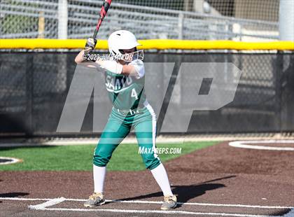 Thumbnail 2 in Santo vs Rio Vista (UIL 2A Bi-District) photogallery.