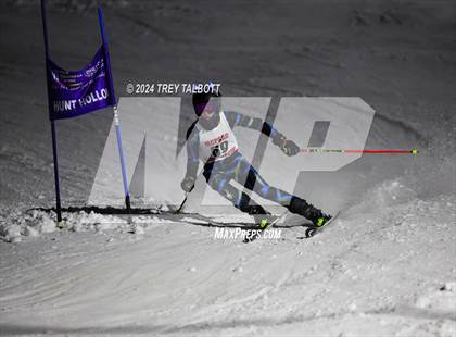 Thumbnail 3 in MCPSAC Hunt Hollow Giant Slalom photogallery.