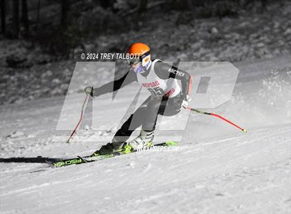 Thumbnail 2 in MCPSAC Hunt Hollow Giant Slalom photogallery.