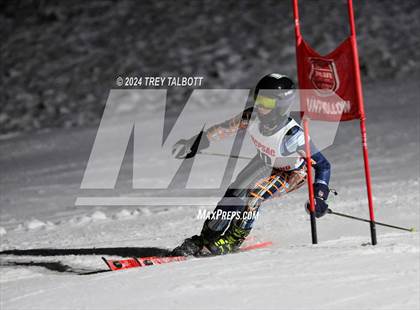 Thumbnail 2 in MCPSAC Hunt Hollow Giant Slalom photogallery.