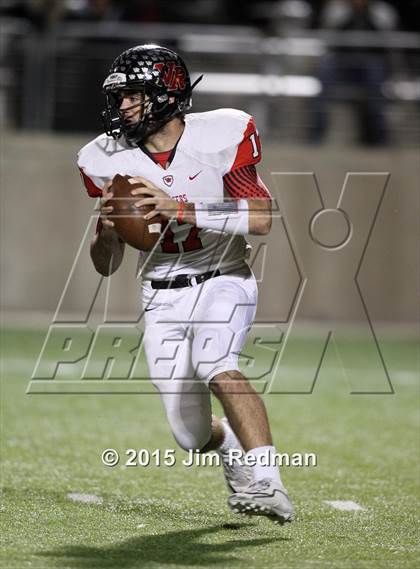 Thumbnail 2 in Vandegrift vs. Vista Ridge (UIL 5A Quarterfinal) photogallery.