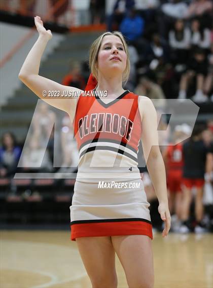 Thumbnail 2 in Glen Rose vs. Episcopal (AAA 3A Round 2) photogallery.