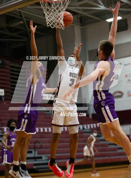 Thumbnail 1 in Collinsville @ Belleville West photogallery.