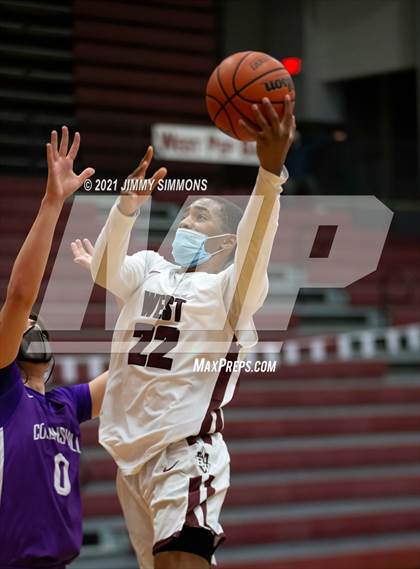 Thumbnail 2 in Collinsville @ Belleville West photogallery.