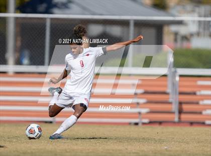 Thumbnail 3 in Albuquerque Academy vs. Lovington photogallery.