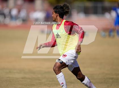 Thumbnail 1 in Albuquerque Academy vs. Lovington photogallery.