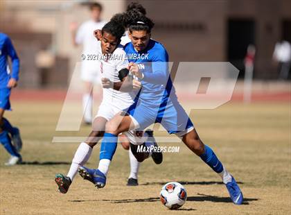 Thumbnail 1 in Albuquerque Academy vs. Lovington photogallery.