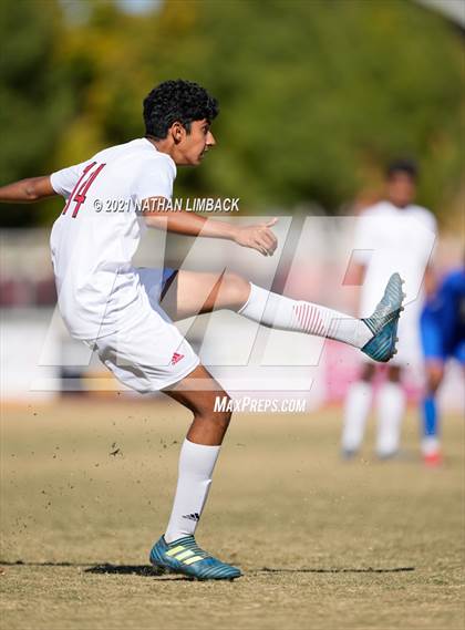Thumbnail 1 in Albuquerque Academy vs. Lovington photogallery.