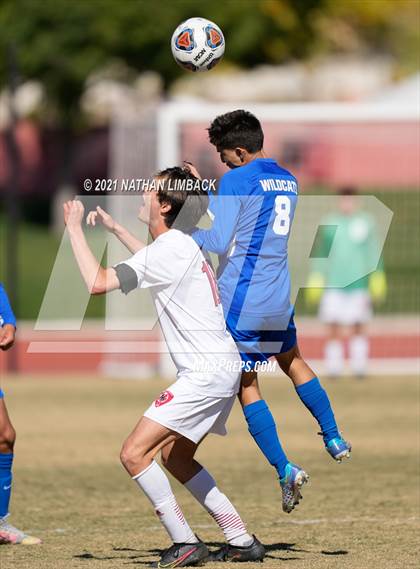 Thumbnail 2 in Albuquerque Academy vs. Lovington photogallery.