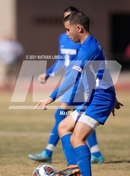Thumbnail 3 in Albuquerque Academy vs. Lovington photogallery.