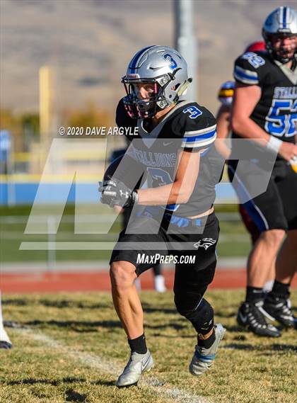 Thumbnail 1 in Mountain View vs. Stansbury (UHSAA 4A Second Round) photogallery.
