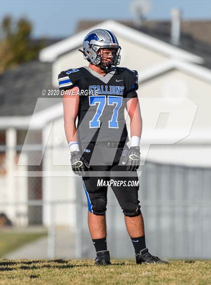 Thumbnail 2 in Mountain View vs. Stansbury (UHSAA 4A Second Round) photogallery.