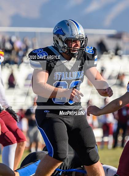Thumbnail 1 in Mountain View vs. Stansbury (UHSAA 4A Second Round) photogallery.