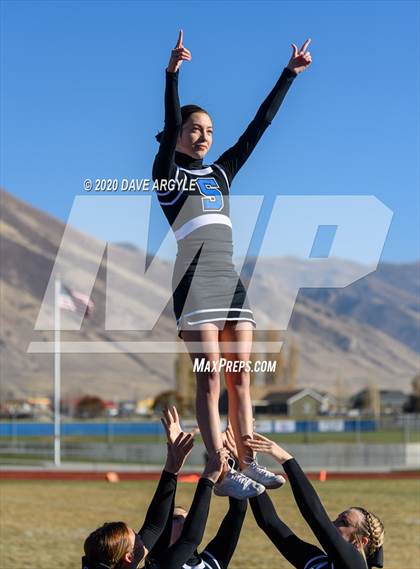 Thumbnail 1 in Mountain View vs. Stansbury (UHSAA 4A Second Round) photogallery.
