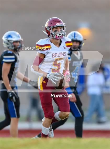 Thumbnail 3 in Mountain View vs. Stansbury (UHSAA 4A Second Round) photogallery.
