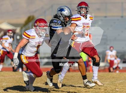 Thumbnail 2 in Mountain View vs. Stansbury (UHSAA 4A Second Round) photogallery.
