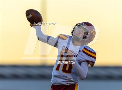 Thumbnail 2 in Mountain View vs. Stansbury (UHSAA 4A Second Round) photogallery.