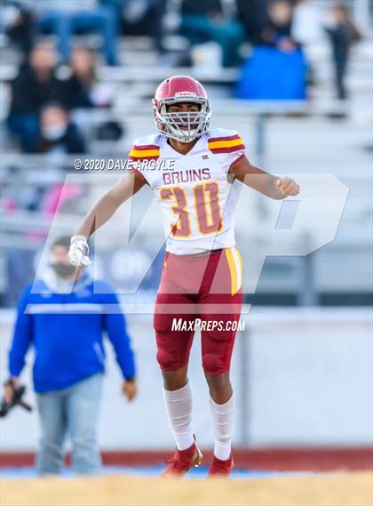 Thumbnail 1 in Mountain View vs. Stansbury (UHSAA 4A Second Round) photogallery.