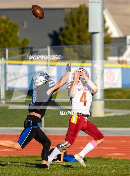 Thumbnail 3 in Mountain View vs. Stansbury (UHSAA 4A Second Round) photogallery.