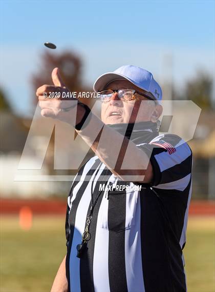 Thumbnail 2 in Mountain View vs. Stansbury (UHSAA 4A Second Round) photogallery.