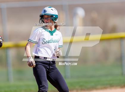 Thumbnail 1 in Elkhorn vs. Lincoln Southwest photogallery.