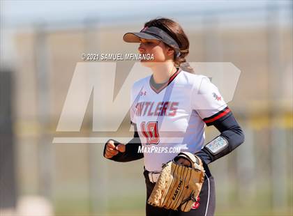 Thumbnail 2 in Elkhorn vs. Lincoln Southwest photogallery.
