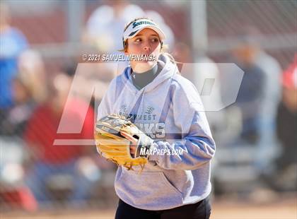 Thumbnail 2 in Elkhorn vs. Lincoln Southwest photogallery.