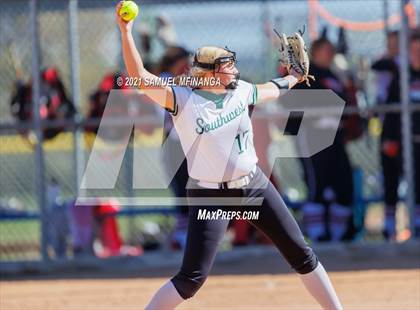 Thumbnail 2 in Elkhorn vs. Lincoln Southwest photogallery.