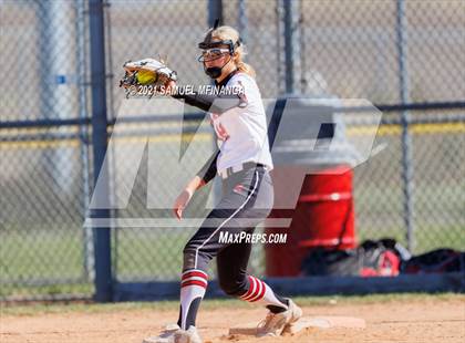 Thumbnail 2 in Elkhorn vs. Lincoln Southwest photogallery.