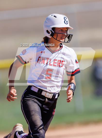 Thumbnail 3 in Elkhorn vs. Lincoln Southwest photogallery.