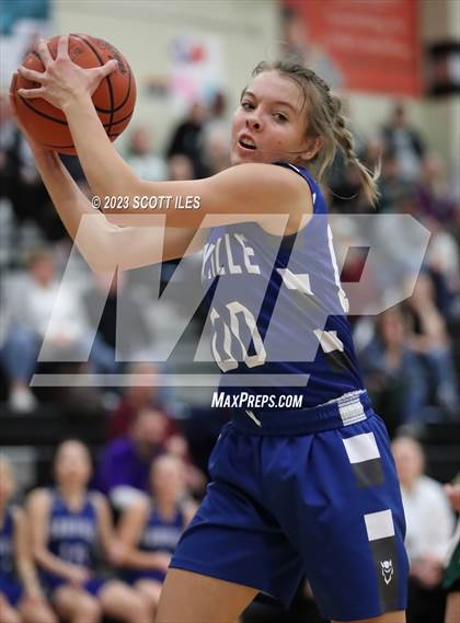 Thumbnail 2 in Danville vs Fisher Catholic (OHSAA D4 District Semifinal) photogallery.